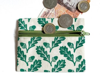 Oak leaf coin purse. Handmade green zipper pouch. Hand printed linocut design. Nature.