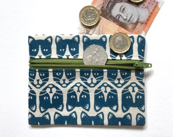 Cat coin purse. Cotton pouch. Wallet. Zipper purse. Blue. Handmade. Linocut print. Gift idea.