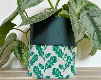 Oak leaf planter. Handmade fabric pot. Linocut green design. Storage pot. Nature gift. Home decor.