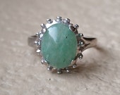 Vintage Retro 10 x 8 Cabochon Jade Ring in 10K White Gold Size 5.5