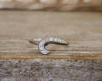 Antique Vintage Diamond Swirl Ring in 14K Gold