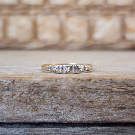 Vintage Art Deco 3 Diamond Wedding Band Ring in 1… - image 1