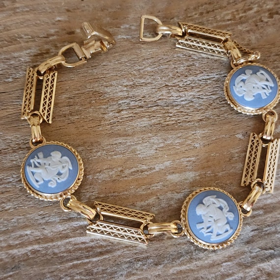Vintage Gold Filled Wedgwood Bracelet | Gold-fille