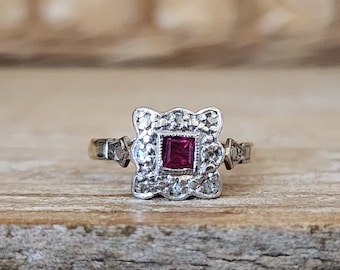 Antique Art Deco Ruby Diamond Ring in 18k Yellow Gold and Platinum | 1920s Dress Ring | Cluster Ring