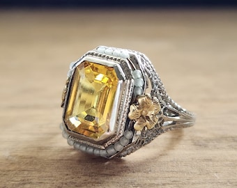 Vintage Art Deco Yellow Sapphire Ring in White and Yellow Gold with Glass Bead Details