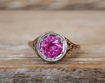 Antique Art Deco Pink Sapphire Old European Cut Engagement Ring or Fashion Ring in 14k Yellow Gold