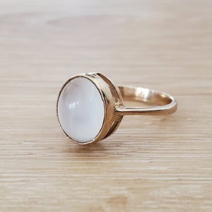 Vintage Moonstone Cabochon Engagement Ring in Yellow Gold