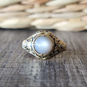 Antique 1846 Victorian Moonstone Cabochon Ring with Black Enamel in 18k Yellow Gold | Mourning Ring | Memorial Jewelry