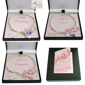 Pulsera de piedra de nacimiento con elección de dije en soporte de tarjeta para hija, hermana, mamá, sobrina, abuela, prometida, ahijada, etc.