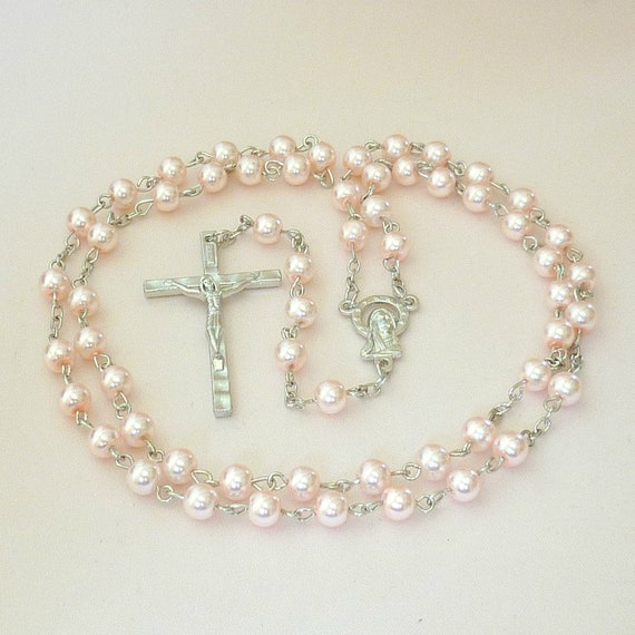 Hochwertige rosa Rosenkranz Perlen für Kinder mit kleineren Perlen.  Geschenk für ein katholisches Mädchen. Gebetskette. -  Österreich