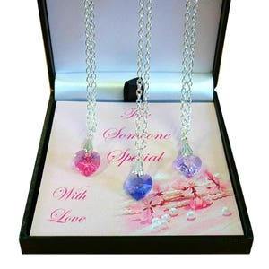 Wunderschöne Kristall Herz Halsketten. Geschenk für jemand Besonderen. Kartenhalter für Schwester, Nichte, Enkelin, Mutter, Nanny, Nan usw.