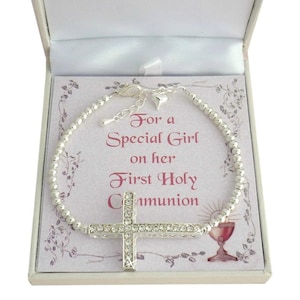 Pulsera moderna de Primera Comunión con cuentas de plata y cruz grande en soportes de tarjeta a elegir para ahijada, nieta, hija, etc.