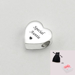 Cuenta grabada especial para tía para cadenas de serpiente. Cuenta con dije de corazón. Regalo personalizado para tía.
