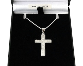 Großes Sterling Silber Kreuz mit Cubic Zirconia Kristallen an einer Silber Box Kette. Geschenkbox mit Geschenkkarte für Männer oder Frauen.