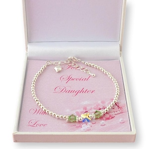 Schönes Birthstone Armband mit Schmetterling Kristallen Wahl der Karte für Mutter, Schwester, Tante, Tochter