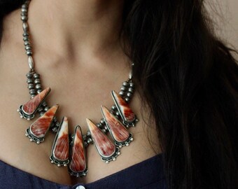 Vintage Navajo Spiny Oyster Squash Blossom Necklace Native American Hand Stamped Large Teardrop Navajo Pearl Beaded Necklace