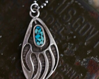 Vintage Navajo Bear paw Sterling Silver Turquoise Chip Inlay overlay bearpaw necklace Native American Pendant Southwestern Necklace