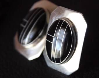 Beautiful Vintage Native American Sterling Silver Rectangular Modernist Onyx inlay post earrings