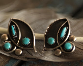 Vintage Zuni Turquoise Stud Earrings | Snake Eye & Needlepoint | Sterling Silver Flower Cluster | Mid Century Southwest Jewelry | Old Pawn