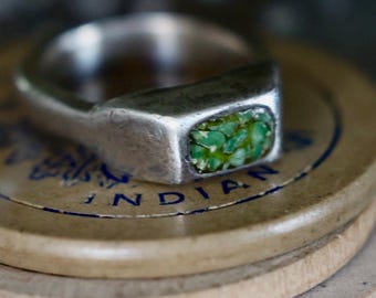 Vintage Navajo Crushed Turquoise Inlay Signet Ring | Elevated Profile Modernist Sterling Silver Band | Mid Century Southwest | Size 5.25