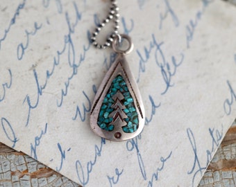Vintage Navajo Turquoise Teepee Sterling Silver Chip Inlay totem necklace Native American Pendant Southwestern teepee chip inlay Necklace