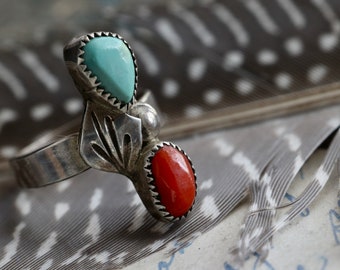 Vintage Navajo Turquoise + Coral Ring Native American Sterling Silver double stone turquoise and red coral feather Ring southwestern Sz 4.5