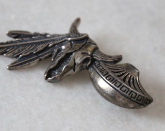 Vintage southwestern Sterling Silver Native American cow skull Feather pottery cast Jacket Pin Brooch