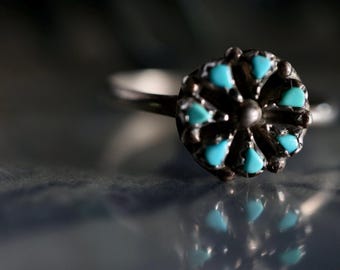 Vintage Zuni turquoise petit point flower cluster ring Fred  Harvey Era Zuni Sterling Silver Turquoise Cluster ring Native American 8.5