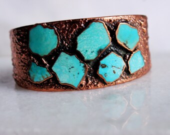 Vintage Bell trading UNISEX Native American Texturized Copper Corinthian Line Turquoise Cuff