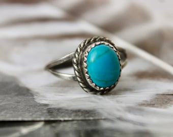 Vintage Navajo Turquoise Ring Sterling silver Split Shank Sawtooth Bezel Southwestern Native American Ring