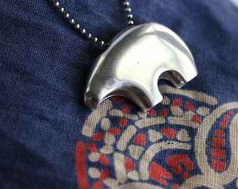 Vintage Navajo Sterling Spirit Bear Pendant Necklace Sterling Silver Native American Fetish Southwestern Silver 3D Bear Pendant Necklace