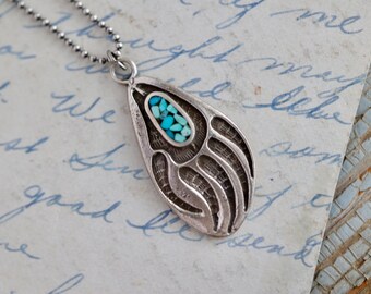 Vintage Navajo Bear paw Sterling Silver Turquoise Chip Inlay overlay bearpaw necklace Native American Pendant Southwestern Necklace