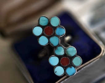 Early Old Pawn Vintage Turquoise Zuni Sterling Silver Dishta Style Flush inlay Petit Point Turquoise Coral flower Cluster Ring Sz 4.5