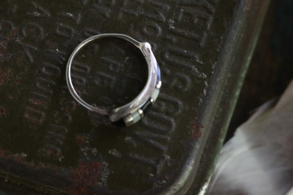 Vintage Zuni Multi Stone Inlay asymmetrical Ring … - image 3