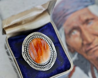 Vintage Navajo Orange Spiny Oyster Ring Sterling Silver huge rare spiny oyster ring Southwestern Ring Native American spiny oyster Ring 8.5