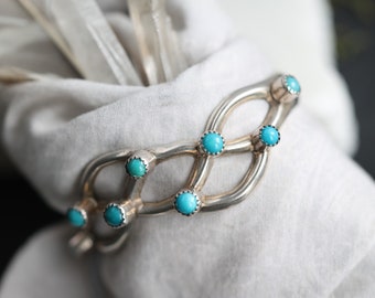 Vintage Zuni Sandcast snake eye Turquoise Cuff Bracelet Petit point turquoise cuff Native American Sterling Sand Cast lattice Cuff Bracelet