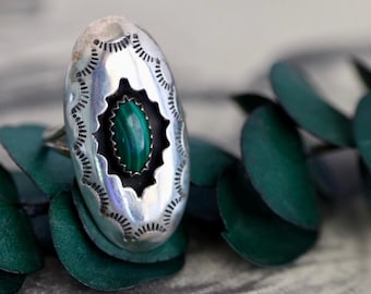 Vintage Navajo Malachite Shadowbox Ring | Hand Stamped Sterling Silver Elongated Statement Ring Size 7.5 | Southwest Boho Jewelry Old Pawn