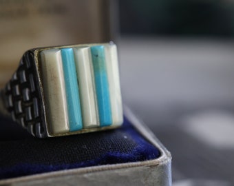 Old Pawn Heavy Zuni Turquoise mother of pearl  Cobblestone Channel inlay Native American Vintage Turquoise Mens Sterling Silver sz 12