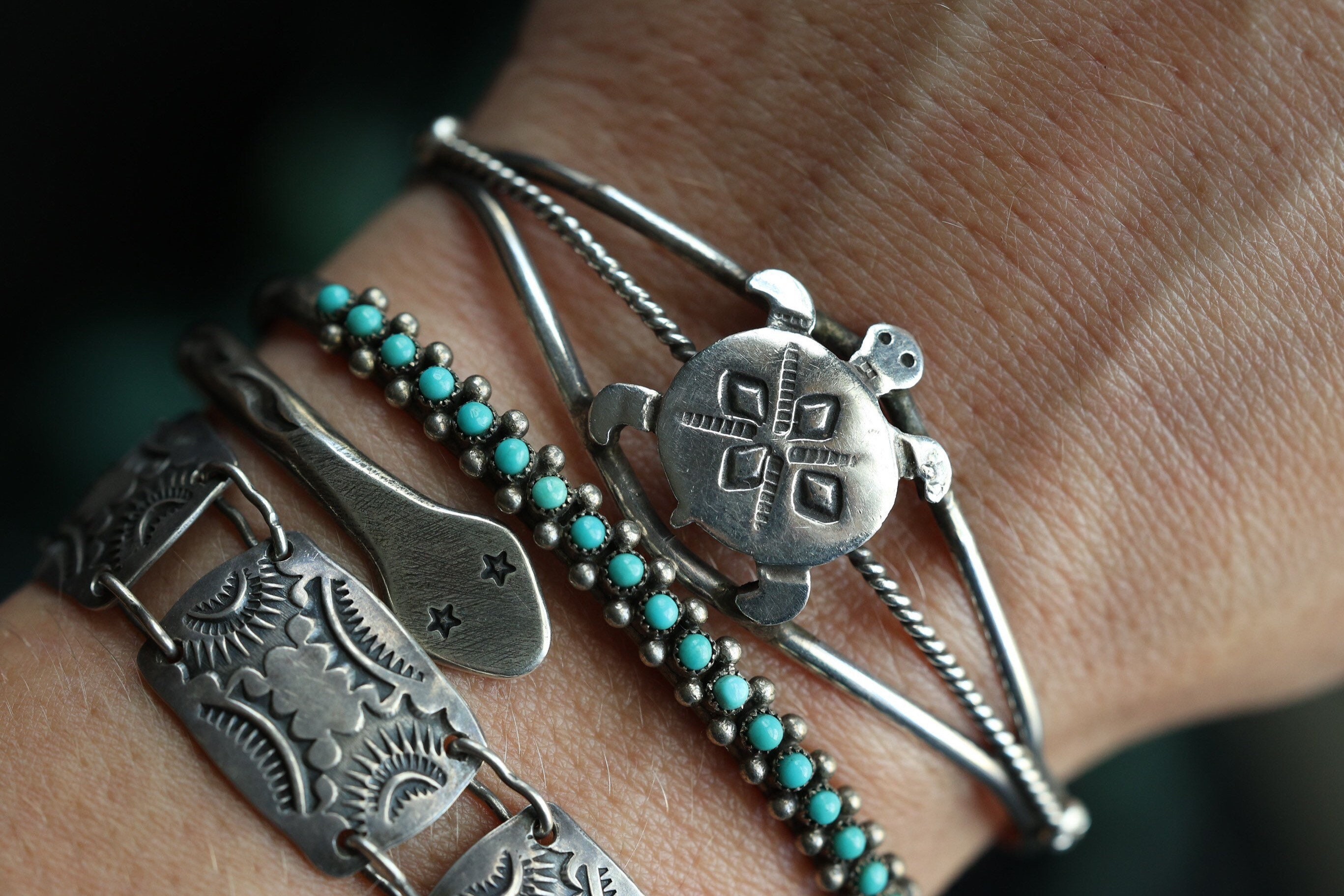 Such Detail! Vintage Southwestern Tortoise Sterling Silver Bracelet Such Detail! Vintage Southwestern Tortoise Sterling Silver Bracelet