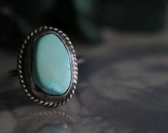 Vintage Navajo Turquoise Ring Native American Sterling Silver Old pawn turquoise ring Southwestern Nevada green turquoise Ring 5