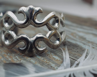 Vintage Native American Sandcast HEAVY Old Pawn Vintage Navajo  Sterling Silver Cuff Bracelet