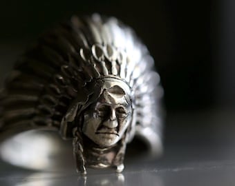 Vintage Navajo Indian chief ring 1940’s Vintage Sterling Silver Indian Chief Head Biker Ring Native American ring vintage chief Ring sz 8.5