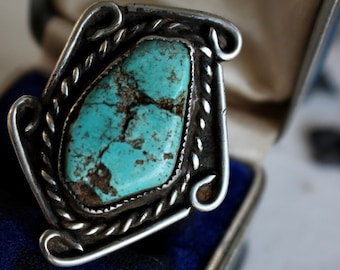Vintage Large Old Pawn Sterling Silver Native American Southwestern Navajo Sawtooth Bezel Natural Kingman Turquoise Nugget Ring Sz 5