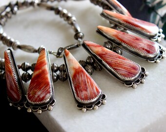 Vintage Navajo Spiny Oyster Squash Blossom Necklace Native American Hand Stamped Large Teardrop Navajo Pearl Beaded Necklace