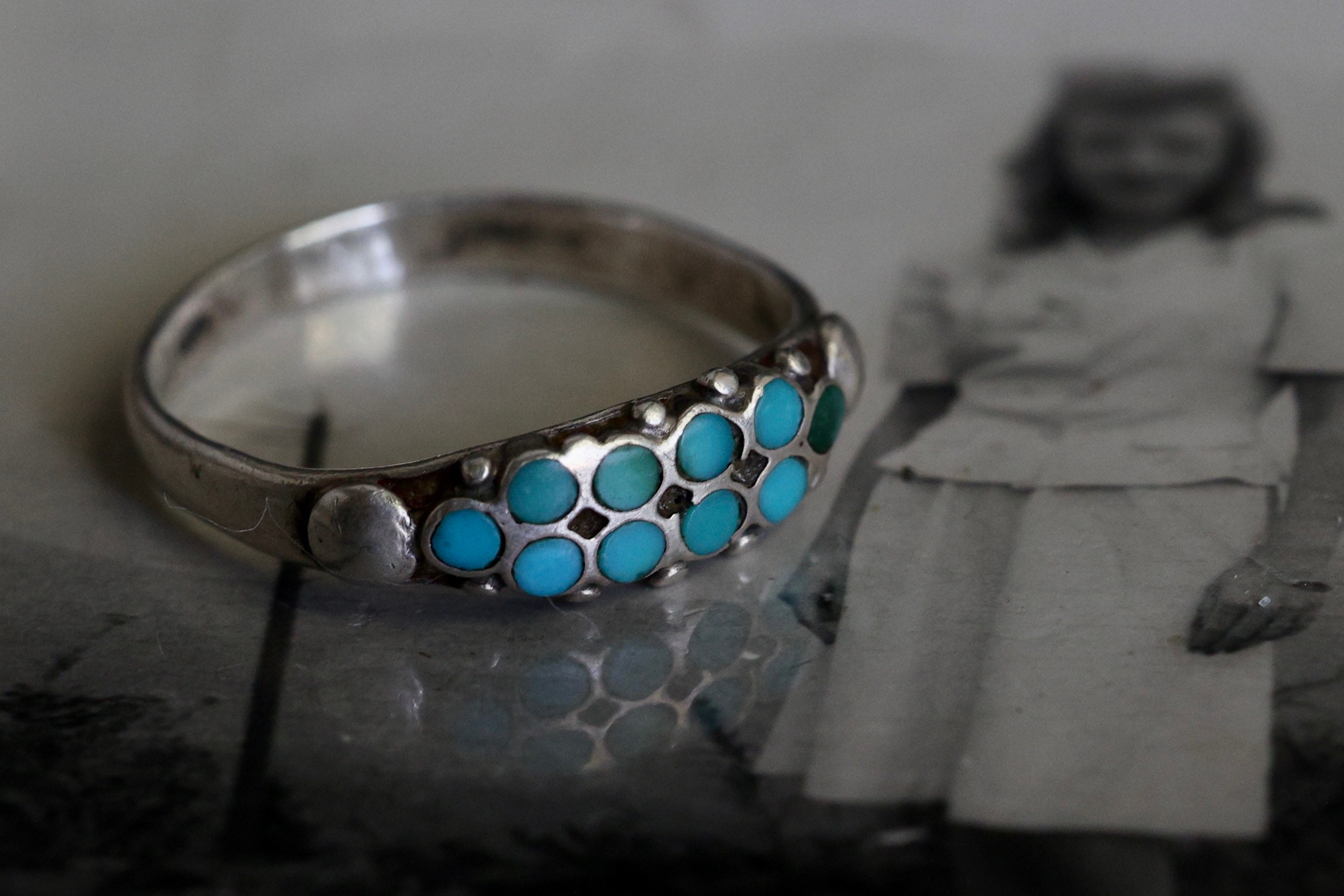 Native American Early Snake Eyes Turquoise Vintage Zuni Sterling Silver Bracelet Native American Early Snake Eyes Turquoise Vintage Zuni Sterling Silver Bracelet