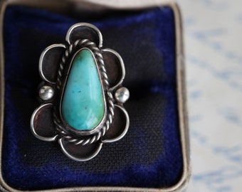 Vintage Navajo Royston Turquoise Ring Sterling Silver Turquoise Teardrop Twisted Rope Flower Ring Native American Royston Turquoise Ring