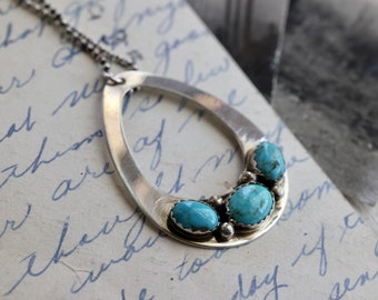 Vintage Navajo Turquoise 3 stone teardrop Pendant necklace Native American turquoise necklace sterling Silver southwestern Pendant Necklace