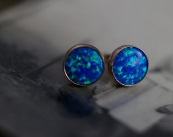 Vintage Blue Fire Opal Earrings Native American Modernist Navajo Opal Sterling Silver Silver Round Opal Post Earrings