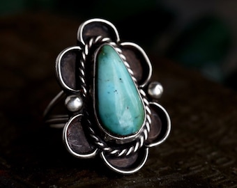 Vintage Navajo Royston Turquoise Ring Sterling Silver Turquoise Teardrop Twisted Rope Flower Ring Native American Royston Turquoise Ring
