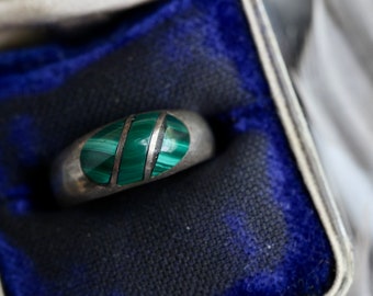 Vintage Zuni Malachite Elevated arched inlay ring Sterling Silver malachite Native American Southwestern Zuni Malachite inlay Ring Sz 7.25